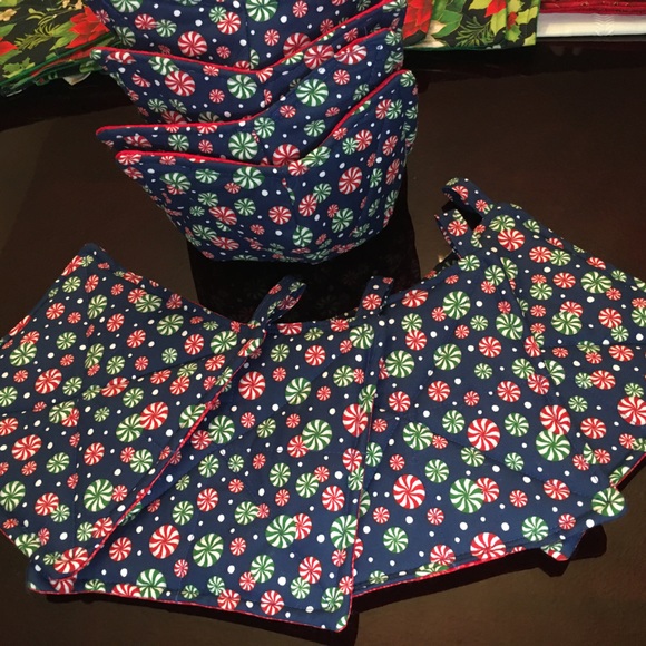 Potholders Holiday Gifts and Stocking Stuffers - Picture 2 of 5